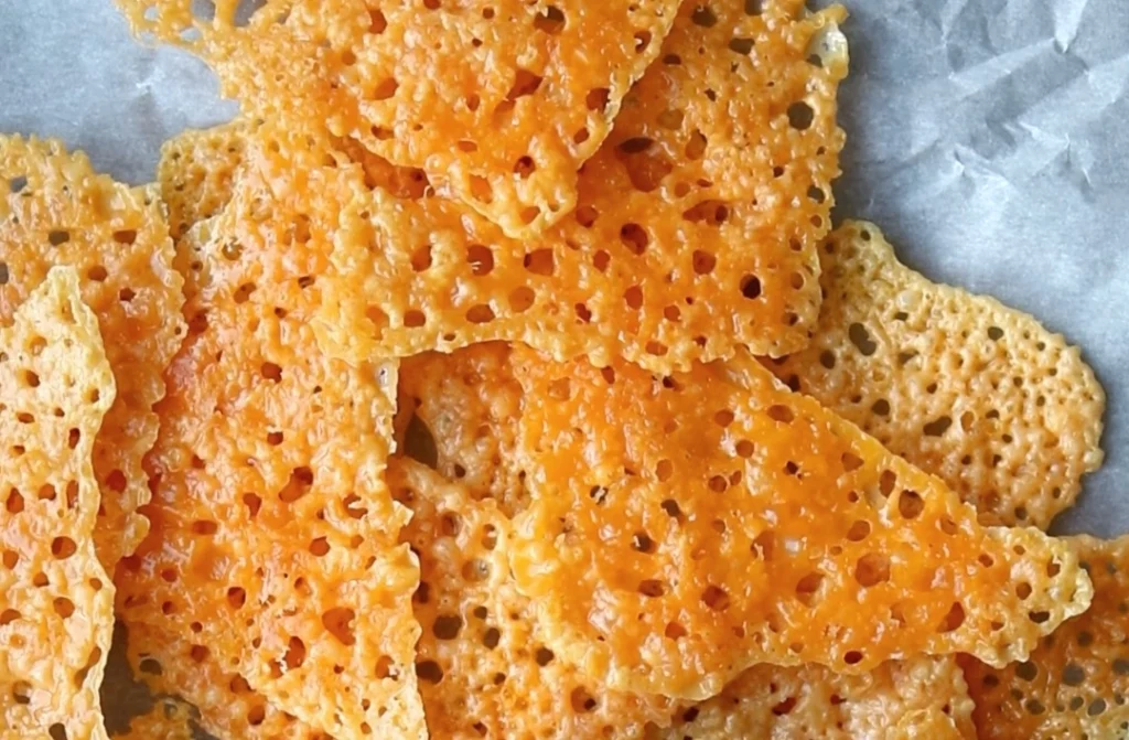 keto air fryer cheese crackers